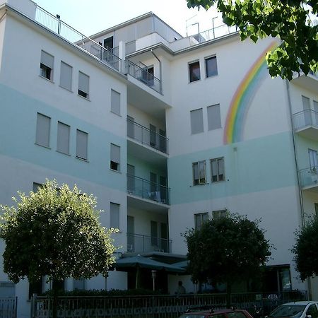 Albergo Arcobaleno Sottomarina Esterno foto