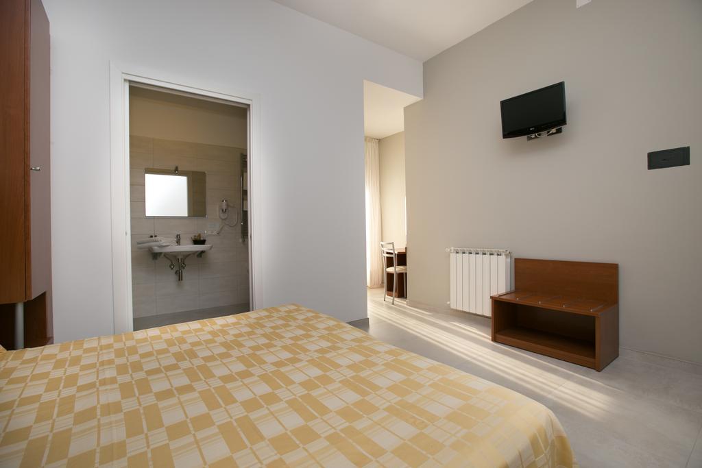 Albergo Arcobaleno Sottomarina Esterno foto