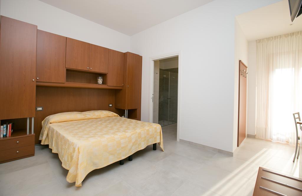 Albergo Arcobaleno Sottomarina Esterno foto